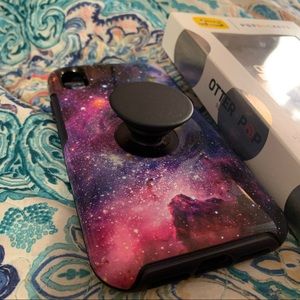 IPhone XR otterbox popsocket